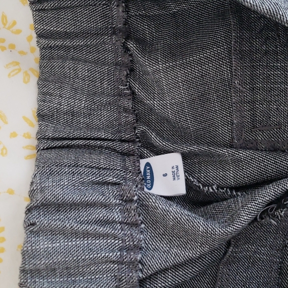 Old Navy cropped grey elastic pant 6 - Picture 2 of 3